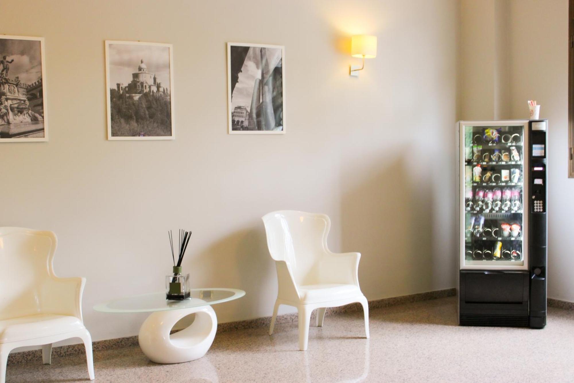 Hotel Brianza Calderara di Reno Esterno foto